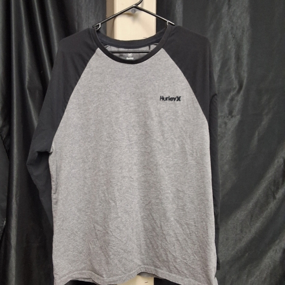 Hurley Gray Long Sleeve Tee - Picture 9 of 9
